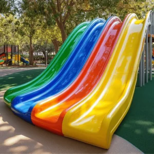 Los toboganes son esenciales en los parques infantiles. Estos equipos brindan emoción y diversión a los niños. Un buen tobogán debe ser seguro y atractivo. A menudo, los toboganes vienen en plástico o metal. Ambos tienen sus ventajas. El plástico es ligero y suave. El metal es más resistente y duradero.